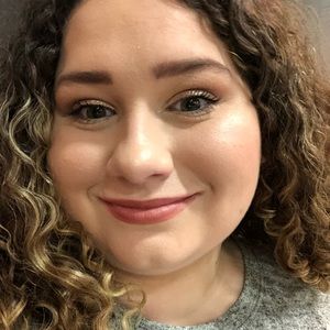 Meet your Posher, Kathryn